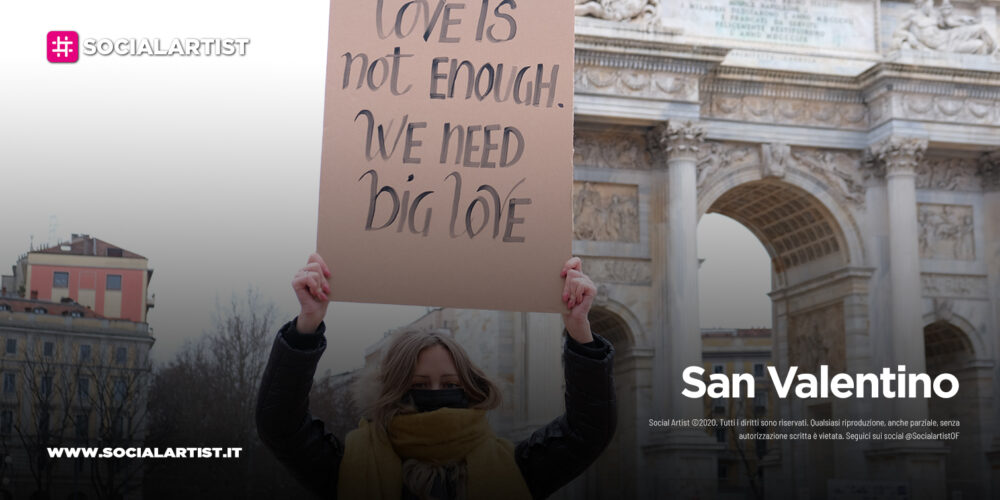 San Valentino, i cartelli dedicati all’amore invadono le più grandi città italiane